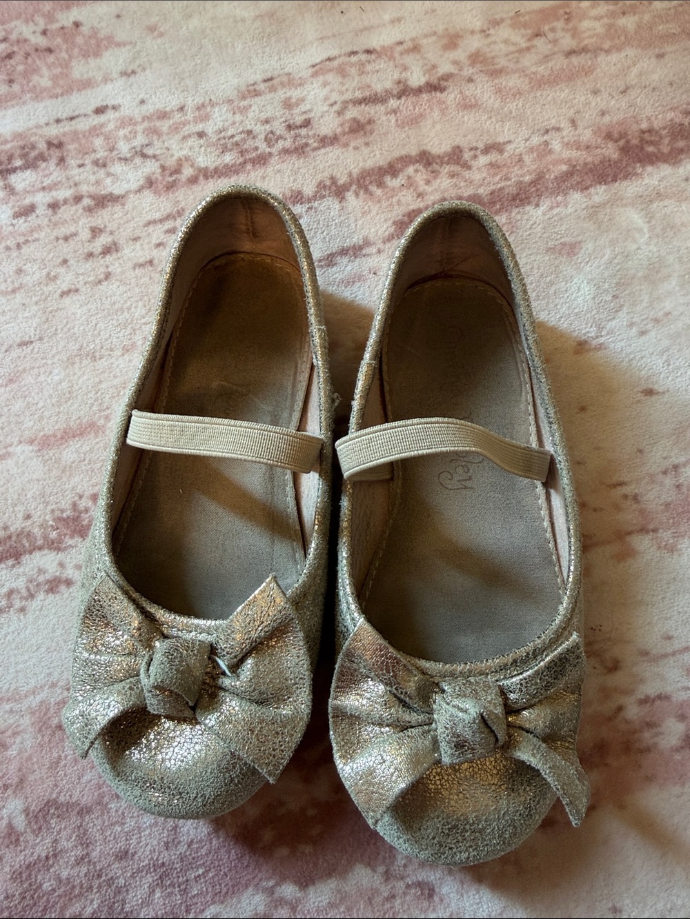 Cynthia Rowley Girls Metallic Gold Mary Jane Flats with Bow